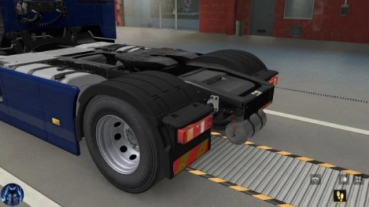 ets2-volvo-fh-fh16-2009-yeniden-duzenlendi-v2-1-1-43-x-0.jpg