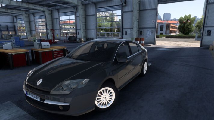 Renault-Laguna-3-2015-1_X54FD.jpg